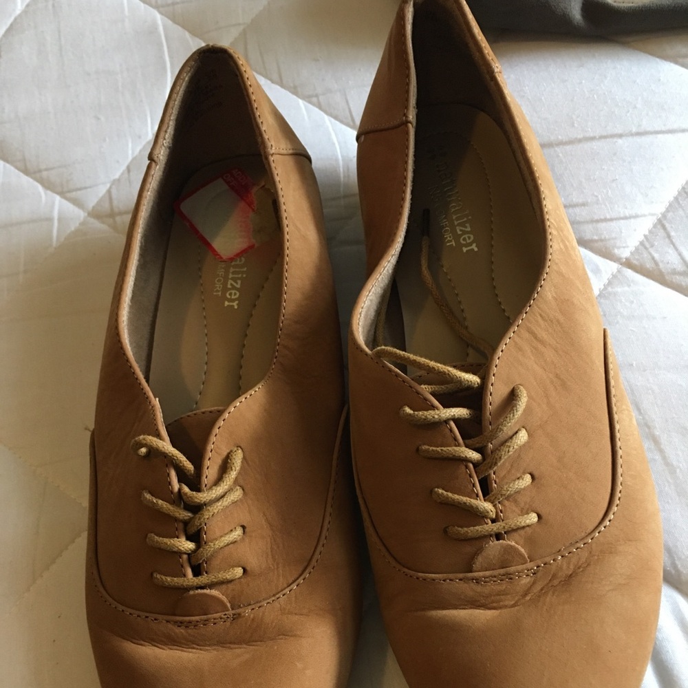 Naturalized Women’s flats